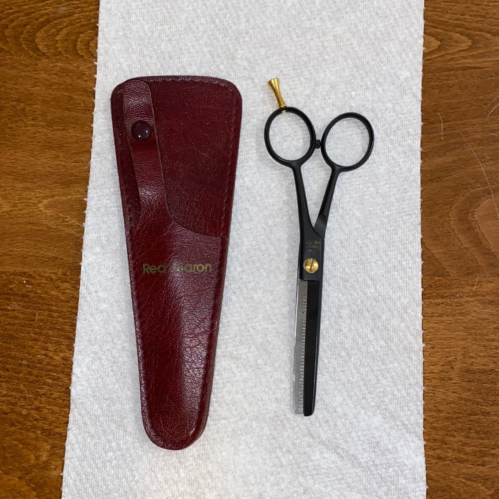 ✂️NWT Red Baron Sherani Inc. Thinning Shears